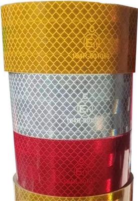 5 cm * 50 m RTLITE Gemetalliseerde Super Lijm ECE 104R Veiligheidswaarschuwing Sticker Reflecterende Tape voor Zware Vrachtwagen